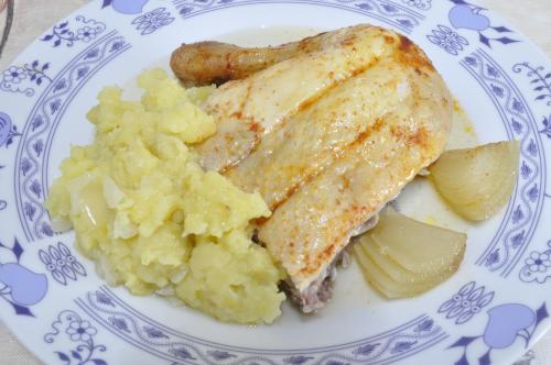 Jak uvařit šťavnaté kuře pečené na paprice? Snadné recept, připravený za 90 a více minut